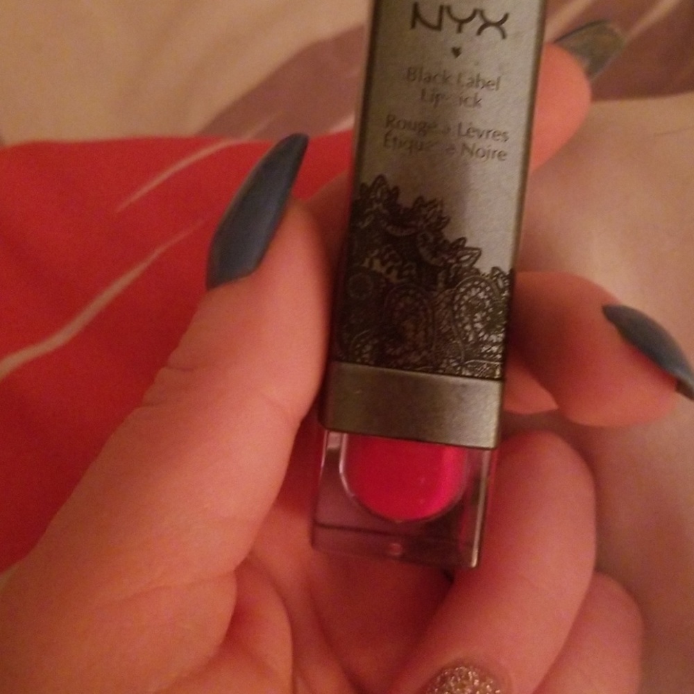 Nyx black label lipstick in red